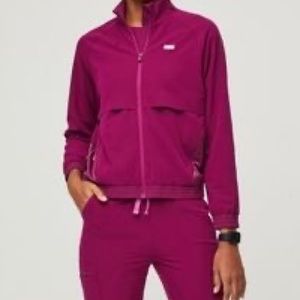 Figs limited edition color, Sydney scrub jacket, magenta large